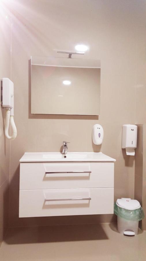 יהורינה Hotel Board מראה חיצוני תמונה